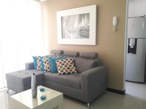 601 Norte La Flora Conjunto Residencial