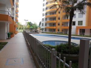 601 Norte La Flora Conjunto Residencial