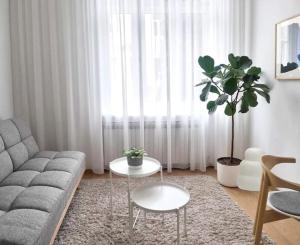 J Street Cozy Apartments - A2