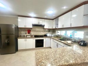 Private House - 4 Pisos - 100 Mts de la playa