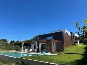 Chalet en la playa con vistas - 尼格兰