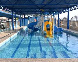 منتجع شاطئ العرب الرايس - Al Waţyah