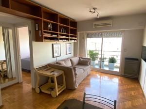 Muy Luminoso con Cochera Opcional en el edificio - 3hvězdičkové hotely ve městě Buenos Aires