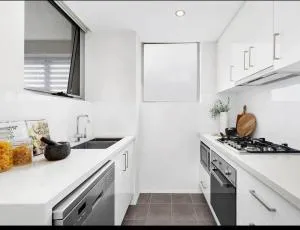 A private room - 1 train stop to Chatswood CBD - Davidson