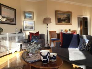 Dublin Seaview Luxury Penthouse Sleeps 6