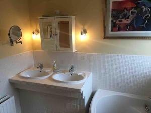 Dublin Seaview Luxury Penthouse Sleeps 6