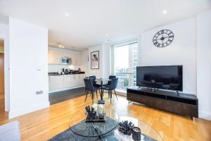 Contemporary 2 Bedroom Flat in Canary Wharf