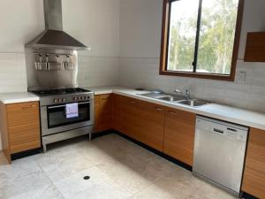 Cozy One Room with Massive Pool