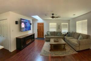 Walnut Grove 2BD 1Bath