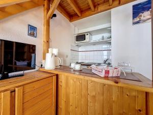 Appartement mezzanine confortable près des pistes avec parking - FR-1-344-1199