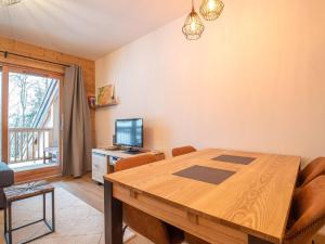 Appartements Valmorel: Appt 6 pers, 2 ch, parking, wifi, skis aux pieds - FR-1-356-511 : photos des chambres
