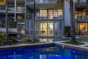 Serene 3 Bedroom Poolside Retreat at Drift - Casuarina
