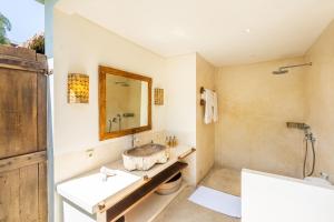 Ku Estate by Villa Finder