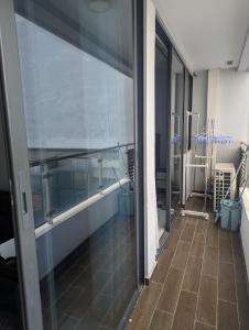 Claudio Homestay - 13th Floor, Pool, Gym, Steam Room, Hot Tub