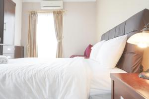 Nice and Cozy Studio at Signature Park Tebet Apartment By Travelio