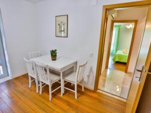 Apartments Lenka - Two Bedroom Apartment with Garden Terrace A4