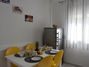 Apartment Meryl ST - Two Bedroom Apartment with Sea View 