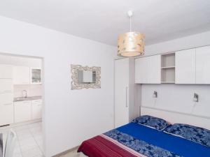 Apartments Ammos - One Bedroom Apartment with Shared Terrace and Sea View Mali