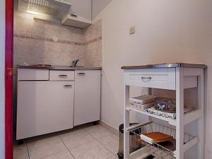 Apartments Malo Lago - One-Bedroom Apartment with Balcony and Sea View - 2nd floor Apartment 4