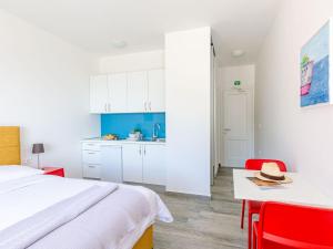 Apartments Villa Lukas - No 7 Studio Apartment with Balcony and Sea View