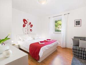 Apartments Lotea - Two-Bedroom Apartment with Terrace