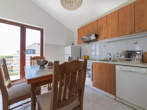 Apartments Sunrise Duilovo -Superior Three Bedroom Apartment with Sea View Terrace