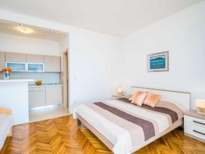 Apartments Marnic Blue Chill- Comfort Studio Apartment S3