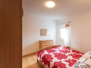 Apartments Karen - One Bedroom Apartment with Balcony A2