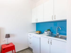 Apartments Villa Lukas - No 3 Studio Apartment with Balcony and Sea View