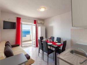 Apartments Nena ST - Two Bedroom Apartment with Terrace and Sea View A3