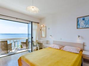 Villa Kosa - Studio Apartment with Balcony and Sea View