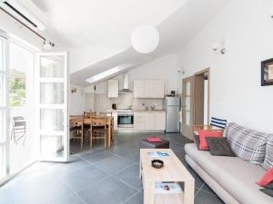 Apartments Mare- One Bedroom Apartment with Terrace A2 ST