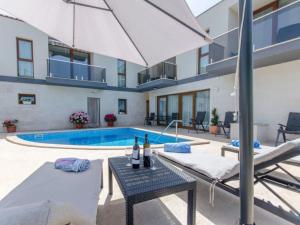 Villa LA-Two Bedroom Apartment with Terrace