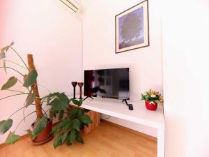 Apartments Melita - Comfort Two Bedroom Apartment with Terrace and Sea View A2