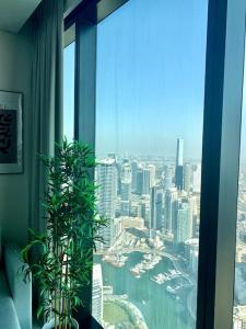 Famous Address JBR HIGH FLOOR Sea View