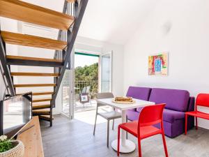 Apartments Villa Lukas - No 11 Gallery Studio Apartment with Balcony and Sea View