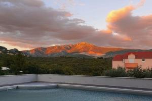 Apartments Villa Salona Sky - Premium One Bedroom Apartment with Balcony 2 