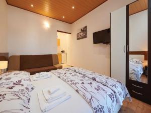 Apartment Vujina with terrace