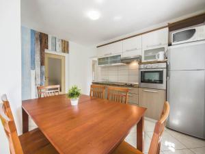 Villa Dvori Vi kovi-Seven Bedroom Villa with Swimming Pool