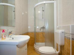 Apartments Briest - One Bedroom Apartment with Balcony A2 2