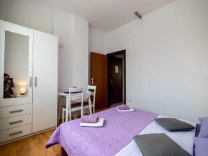 Apartments & Rooms Renduli - Two bedroom Suite with shared Terrace