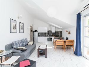 Apartments Mare- One Bedroom Apartment with Garden View A3 ST