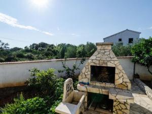 Studio apartment with terrace in Drace