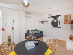 Apartment Life Plus-Two Bedroom Apartment with Terrace