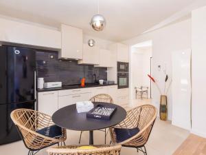 Apartment Life Plus-Two Bedroom Apartment with Terrace