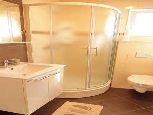 Apartments Villa Rea Orebi - One Bedroom Apartment with Terrace 3