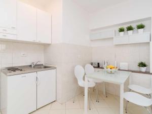 House Apartments Ariva - Superior Studio Apartment with Balcony 3 Adults - A3