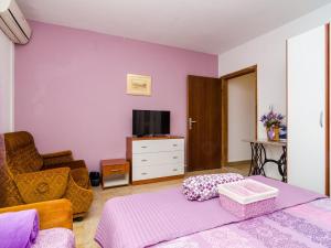 Apartment Bay Of Dreams - Two-Bedroom Apartment with Terrace and Sea View