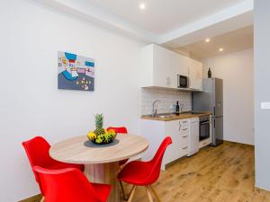 Apartment Moon River - Two-Bedroom Apartment with Terrace