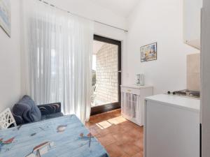 Apartments Ilija Njavro - One Bedroom Apartment with Balcony 
